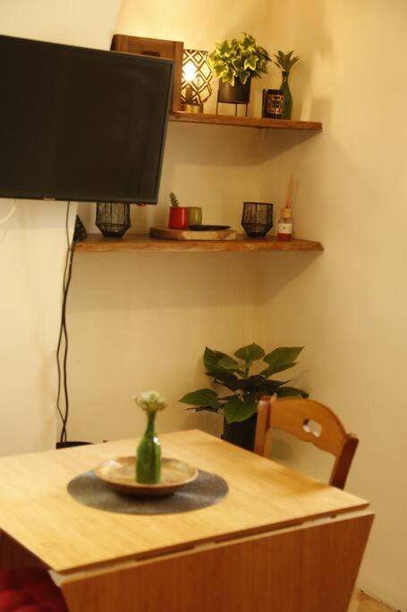 Petit Studio Au Coeur D'Uzes Appartement Buitenkant foto
