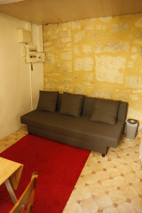 Petit Studio Au Coeur D'Uzes Appartement Buitenkant foto